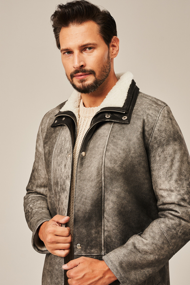 Elegantiškas vyriškas žieminis avikailio paltas