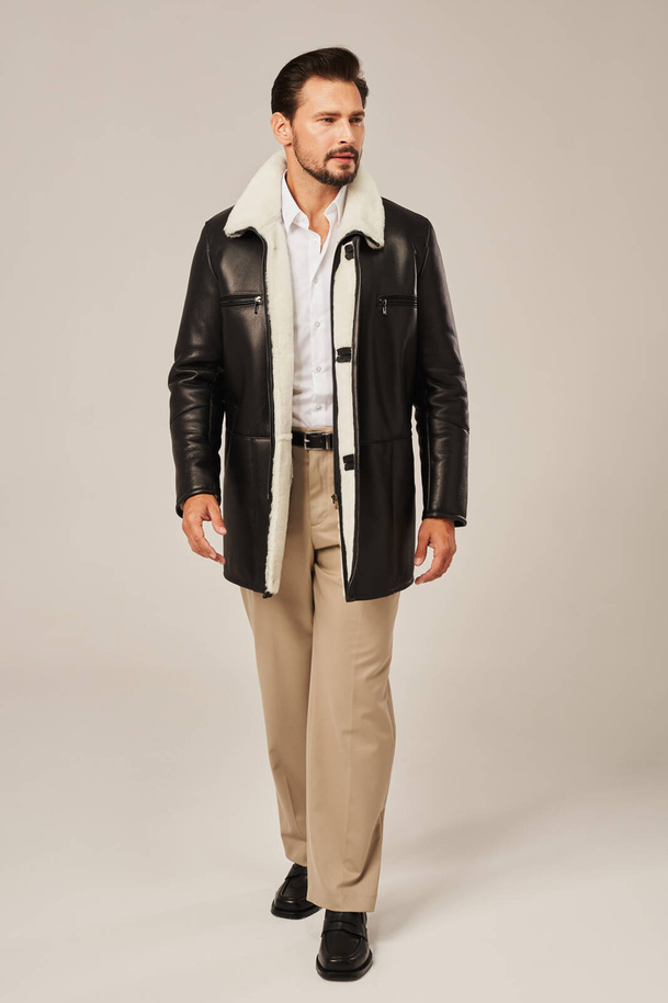 Vyriškas juodas odinis kailinis paltas žiemai