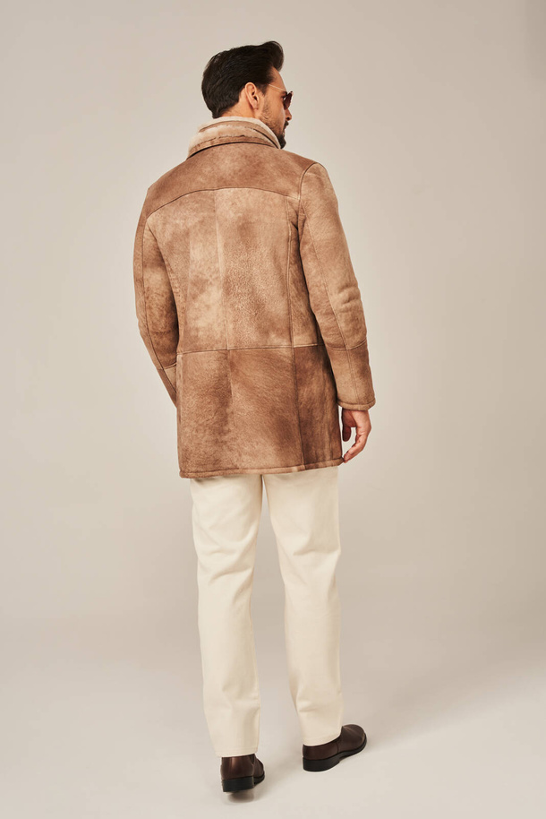 Vyriškas žieminis avikailio paltas – ilgas, iš natūralios ėriuko odos