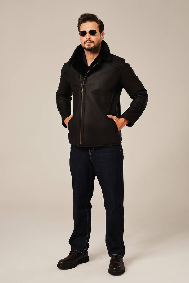 Vyriškas natūralus avikailio kailinis – šiltas ir stilingas žieminis paltas