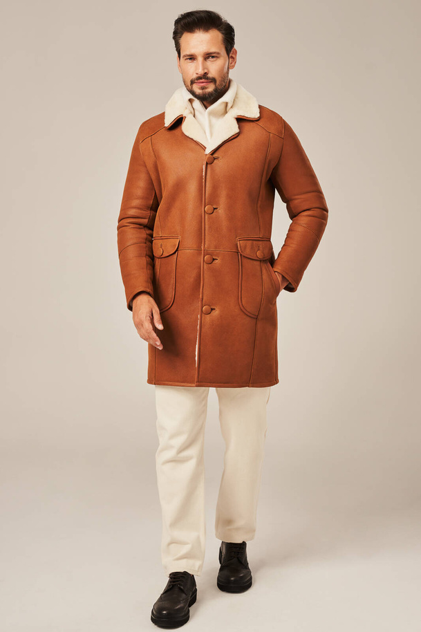 Šiltas ir elegantiškas natūralus vyriškas avikailio paltas