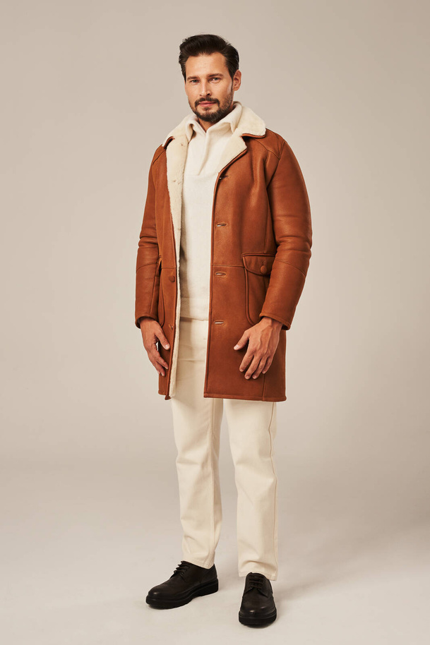 Šiltas ir elegantiškas natūralus vyriškas avikailio paltas