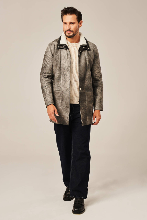 Elegantiškas vyriškas žieminis avikailio paltas